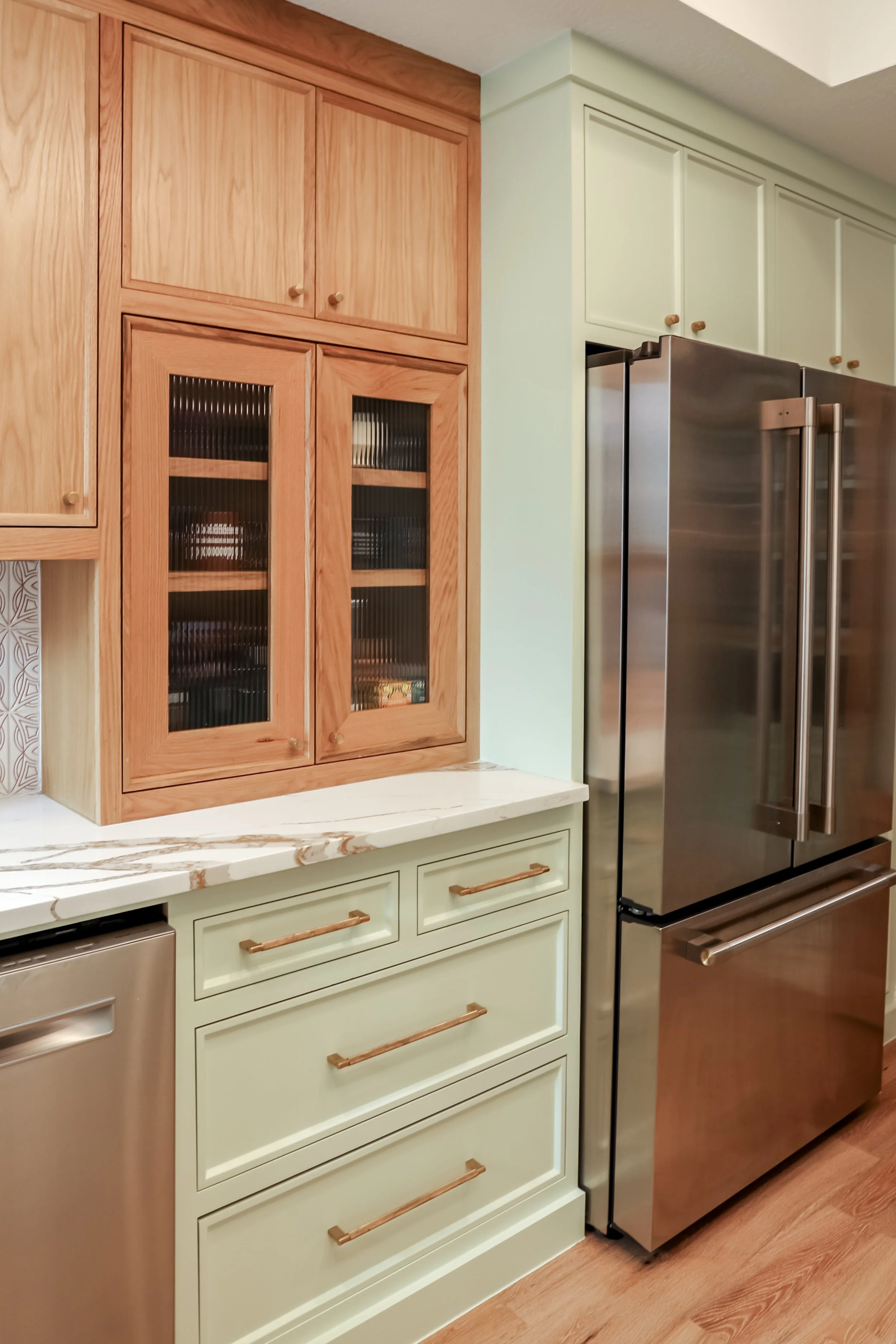 211ShadowWoodKitchen-34 (1).JPG