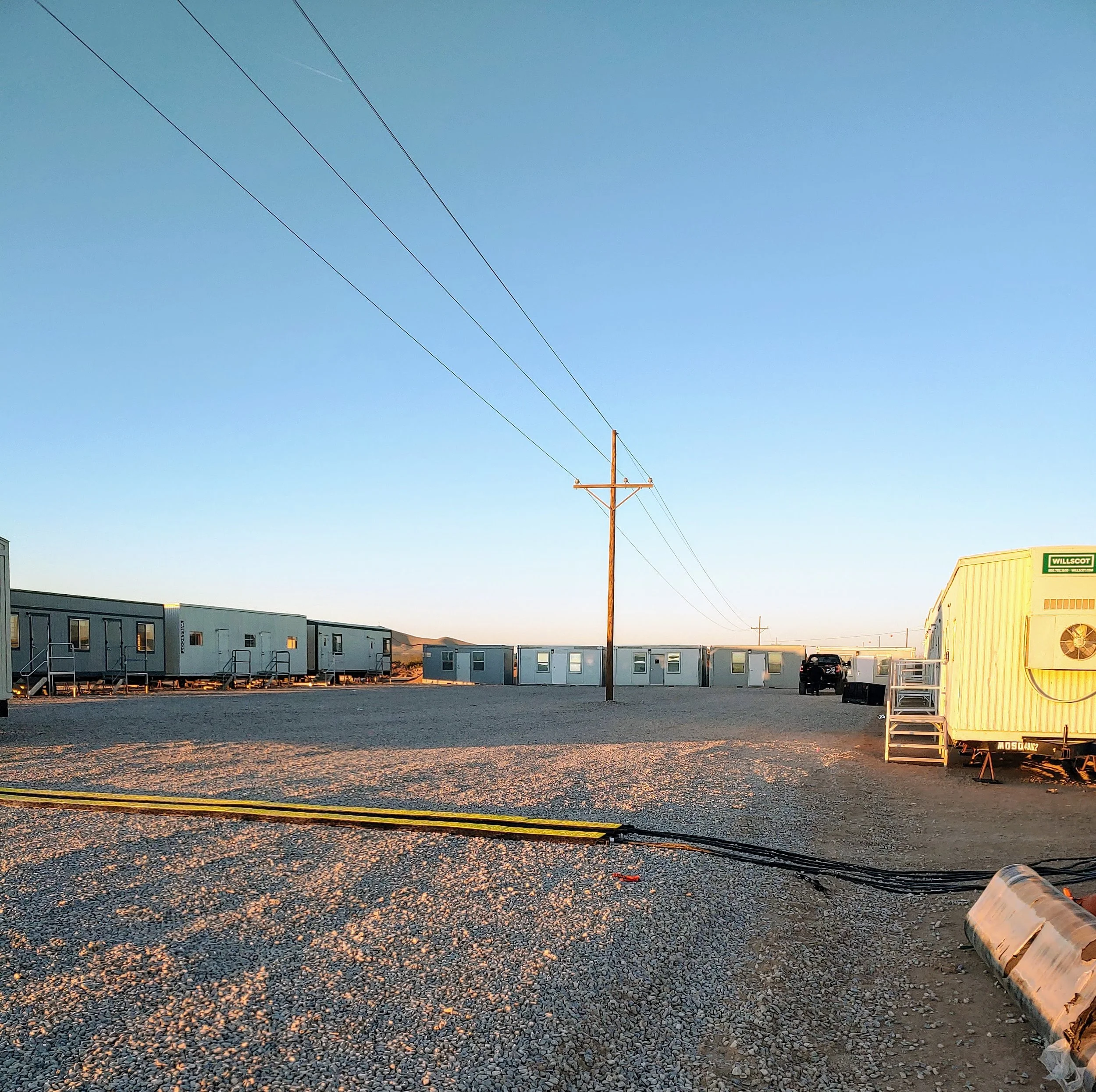 Modern modular dormitory unit built for long-term commercial and industrial projects.