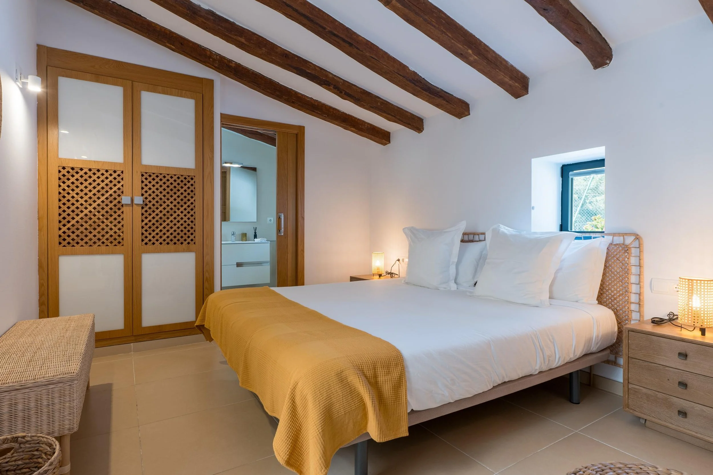 Bedroom 5 (1).jpg