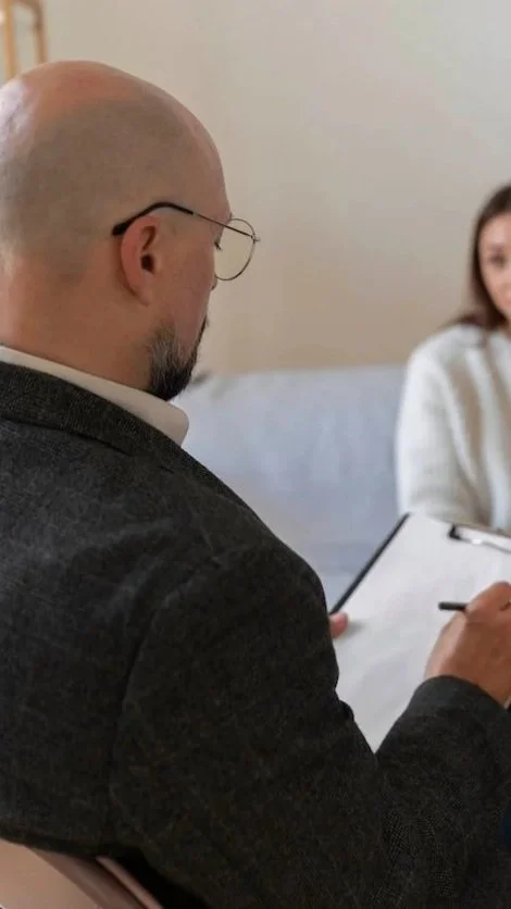 El Rol del Psicólogo Clínico Durante el Proceso de Intervención Terapéutica