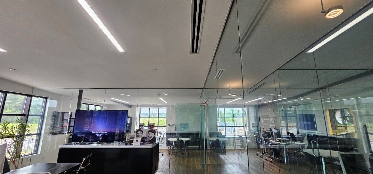image-service-heavy-glass-interior-system.jpg