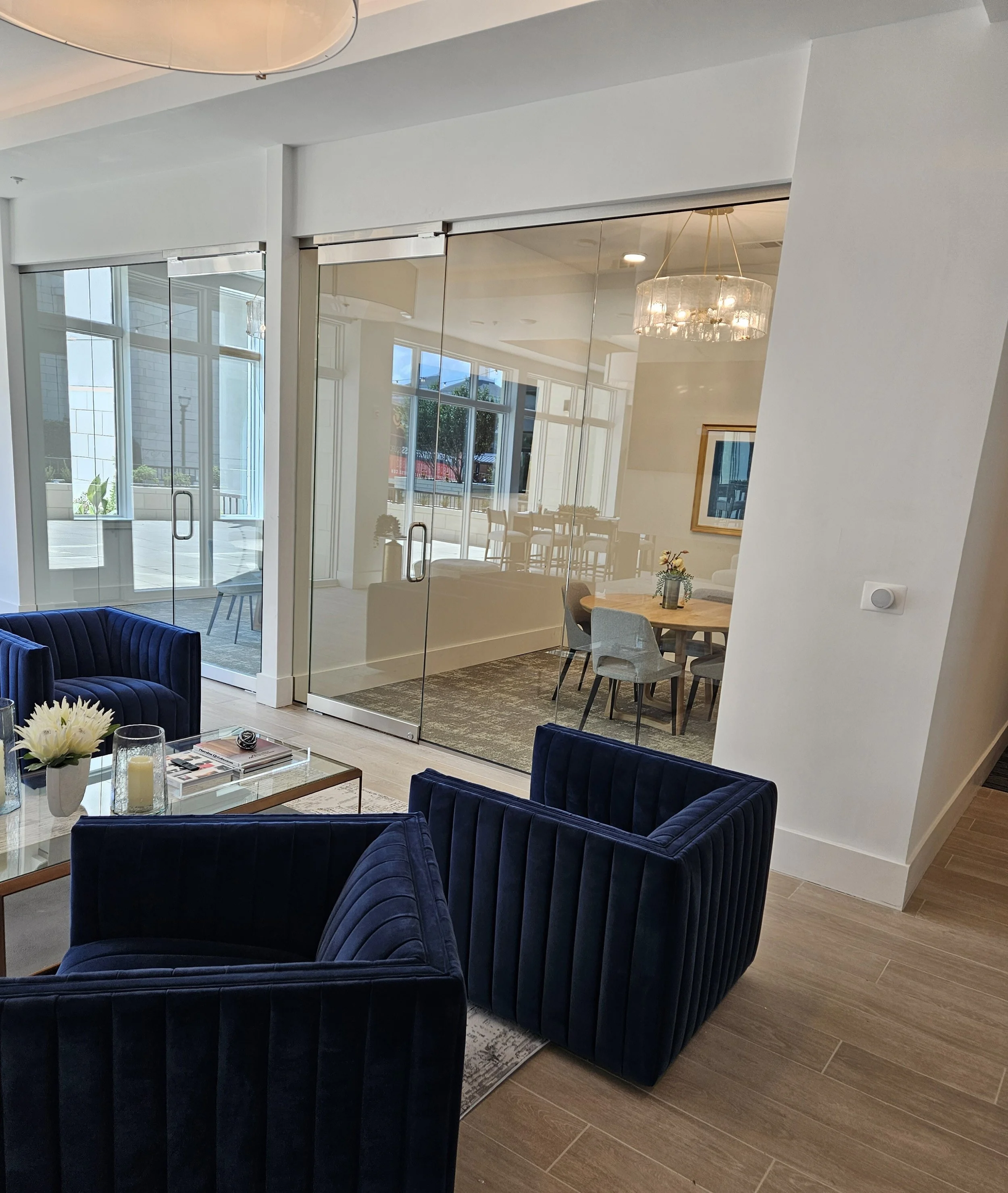 image-service-interior-heavy-glass-office-systems-3.jpg