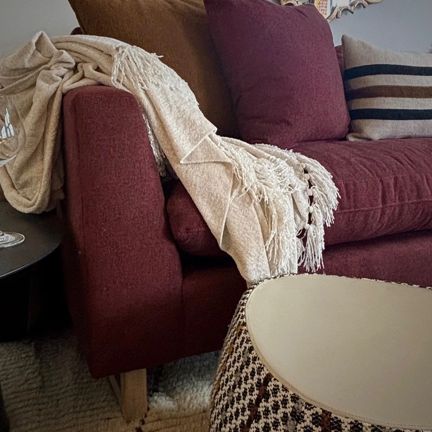 Make sure the coziest spot you can think of is your own
#downtownbillings #secondhand #montanahome