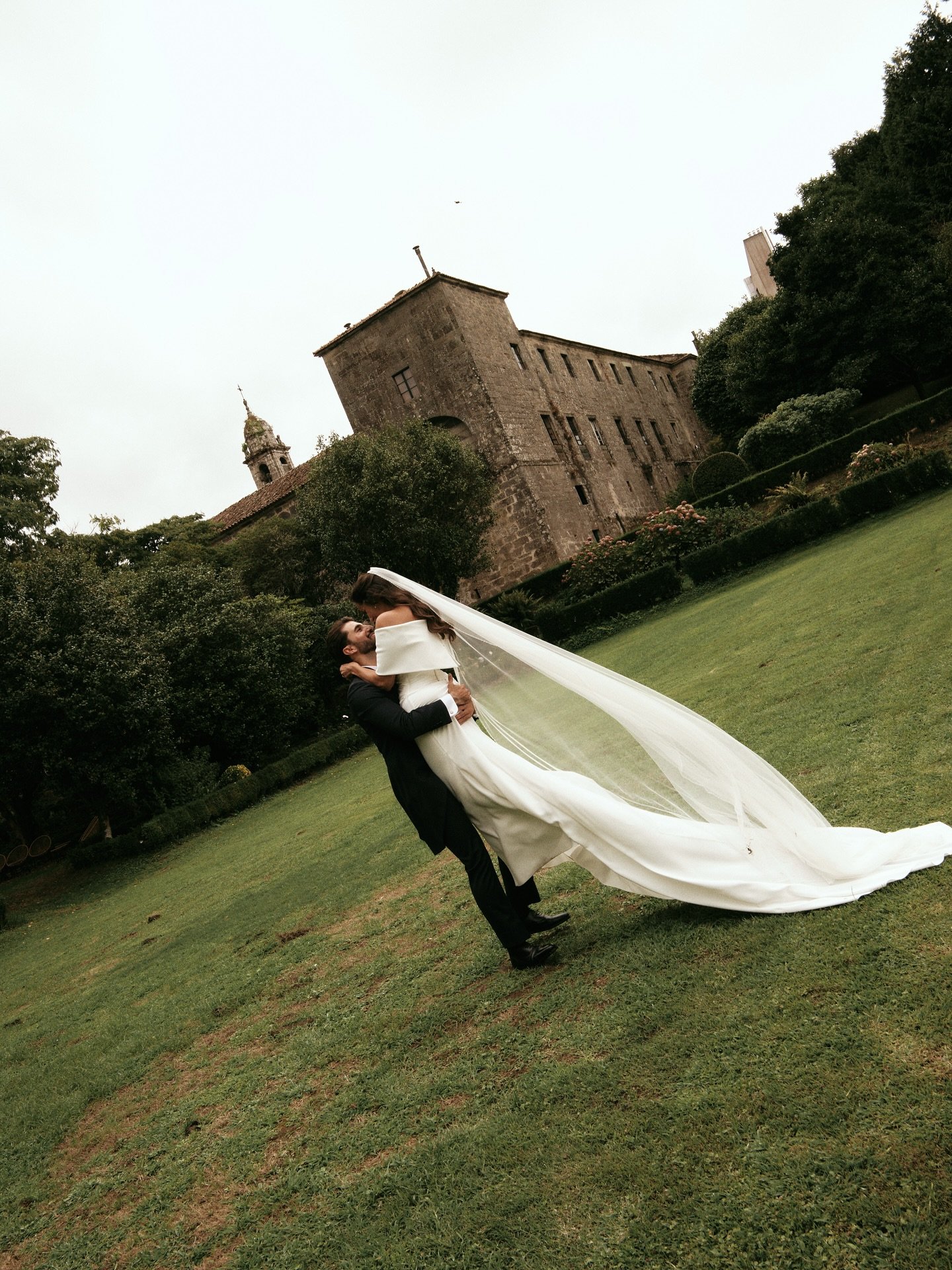 V&amp;Y
.
.
.
#weddingday #inspowedding #weddingeurope #bodasespa&ntilde;a #bodasgalicia #weddingphotographer