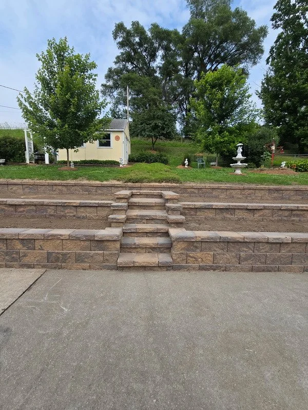 after concrete construction in platte city retaining walls