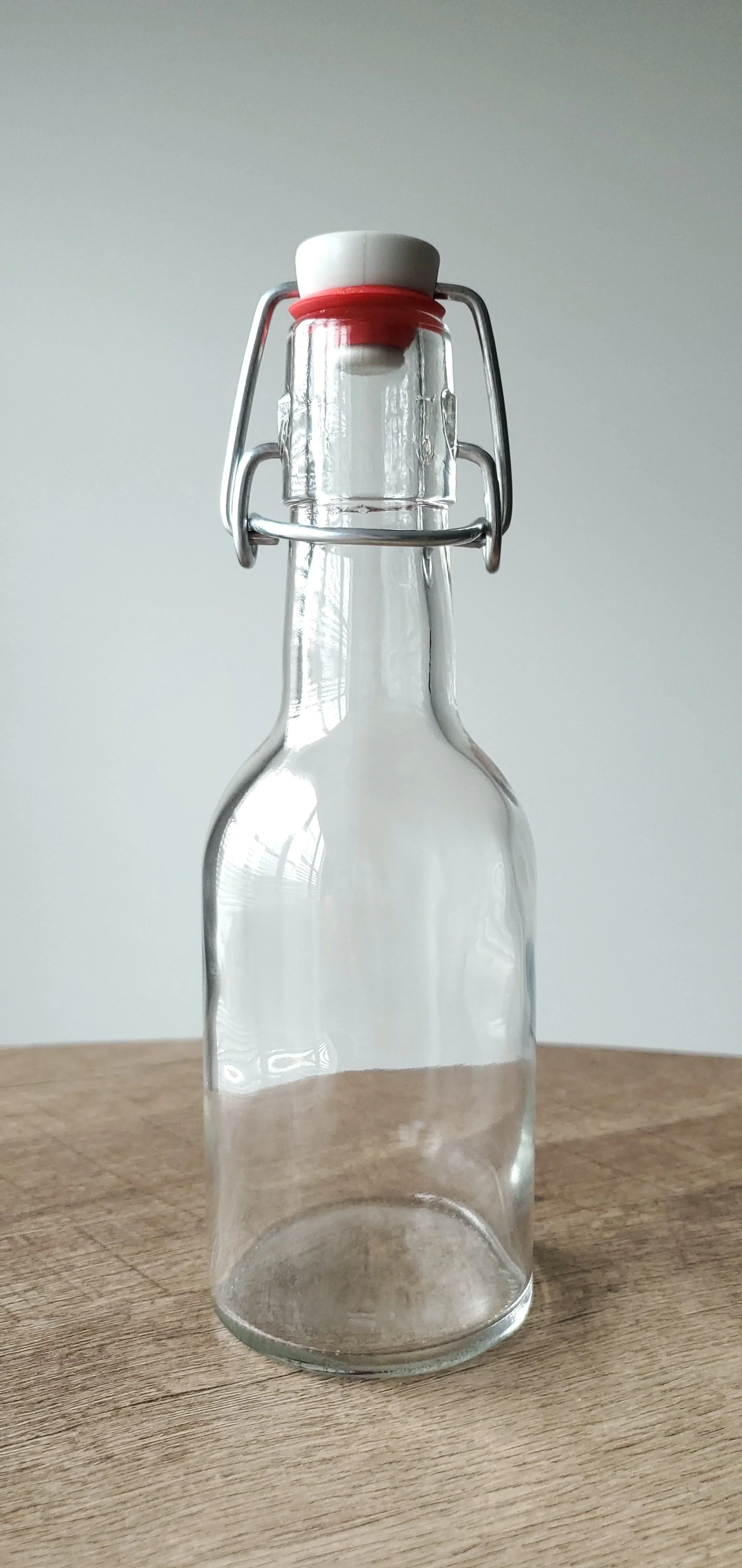 250ml Clear Flint E.Z.CAP Glass Bottle & Swing Top