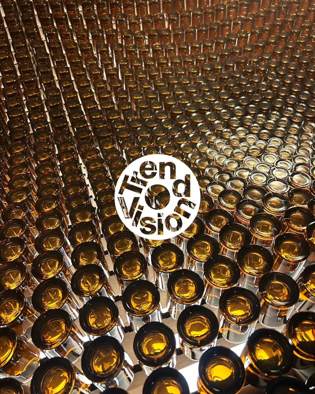 What caught our eye in Milan 🇮🇹⁠
⁠
Van grote statements tot stille ontdekkingen. Dit waren onze highlights van Milan Design Week.⁠
⁠
🫧 Aesop | zintuiglijke storytelling op z&rsquo;n best.⁠
🇧🇪 Muller Van Severen | 15 jaar sculpturaal Belgisch des