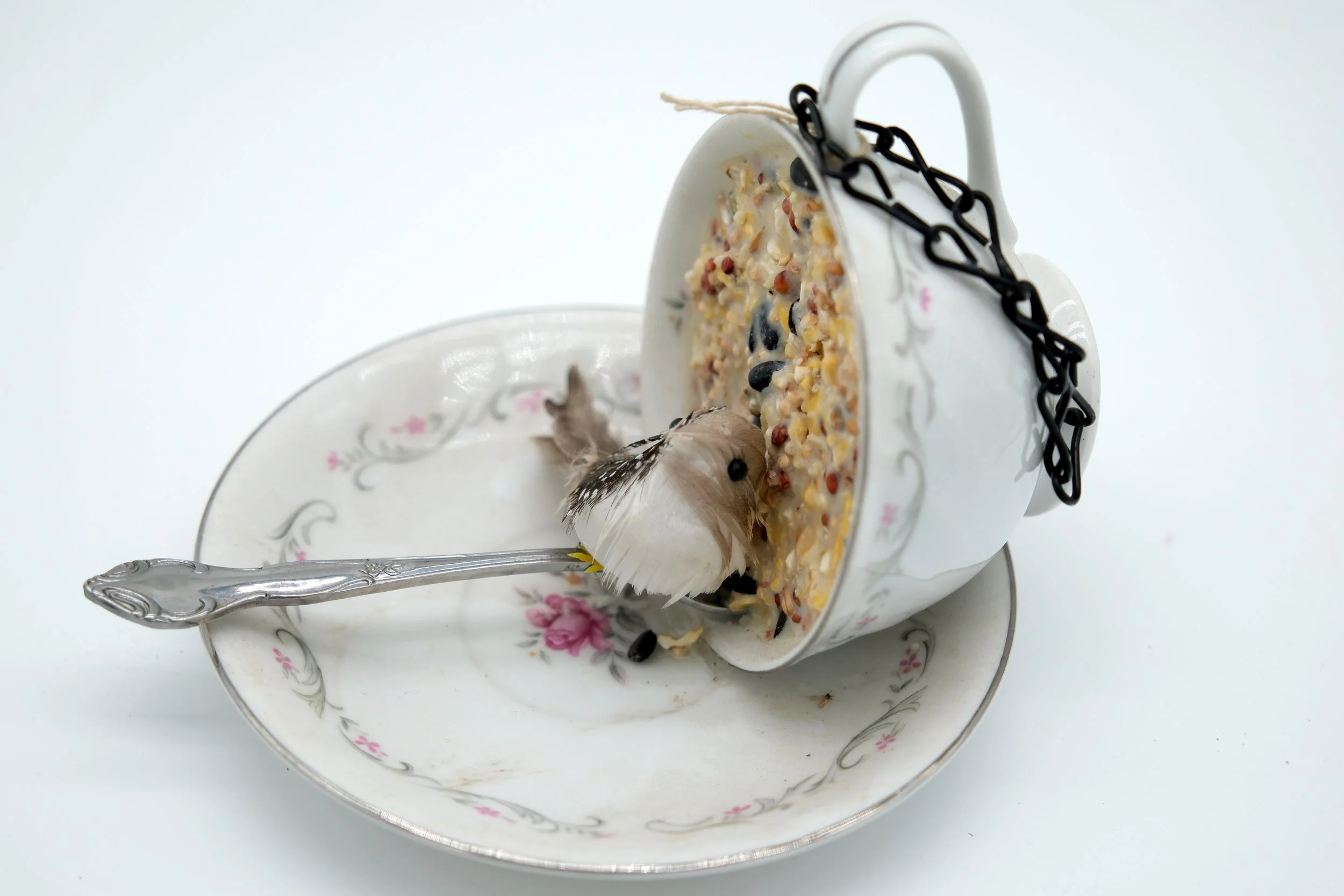 Teacup Birdfeeder - China