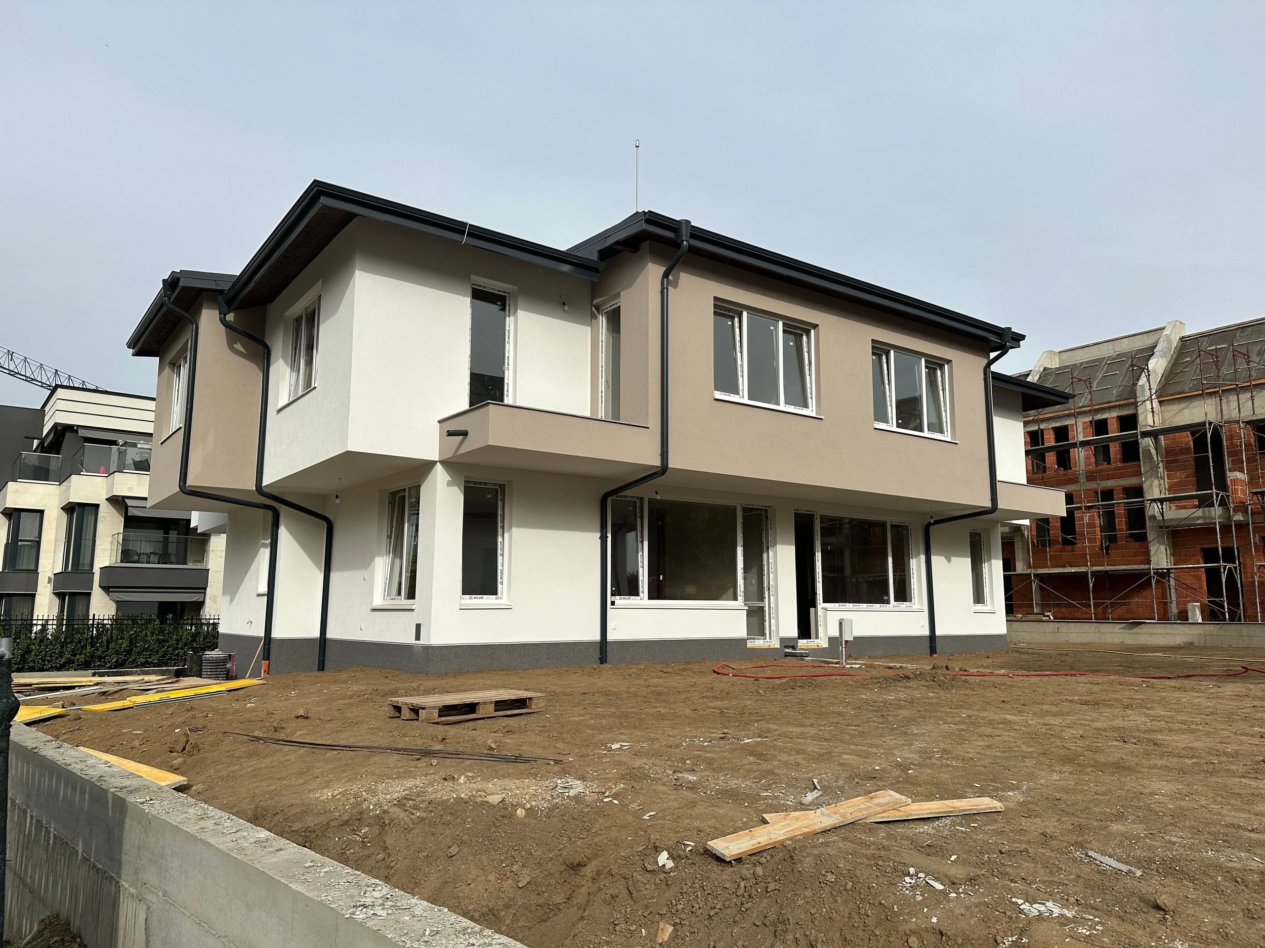 Изграждане на етажи и саниране