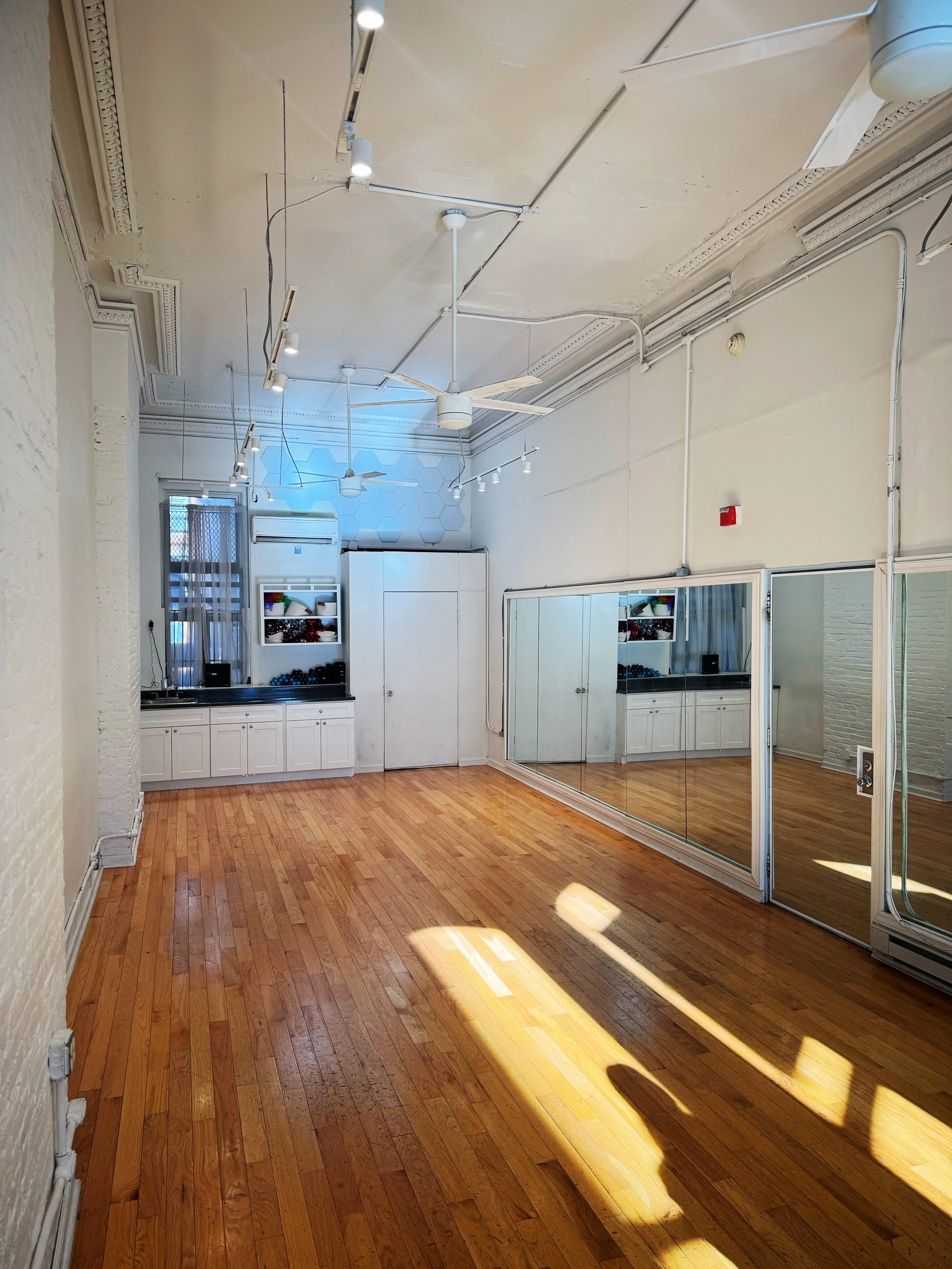 Philadelphia Pilates Club: Sunday Mat Club