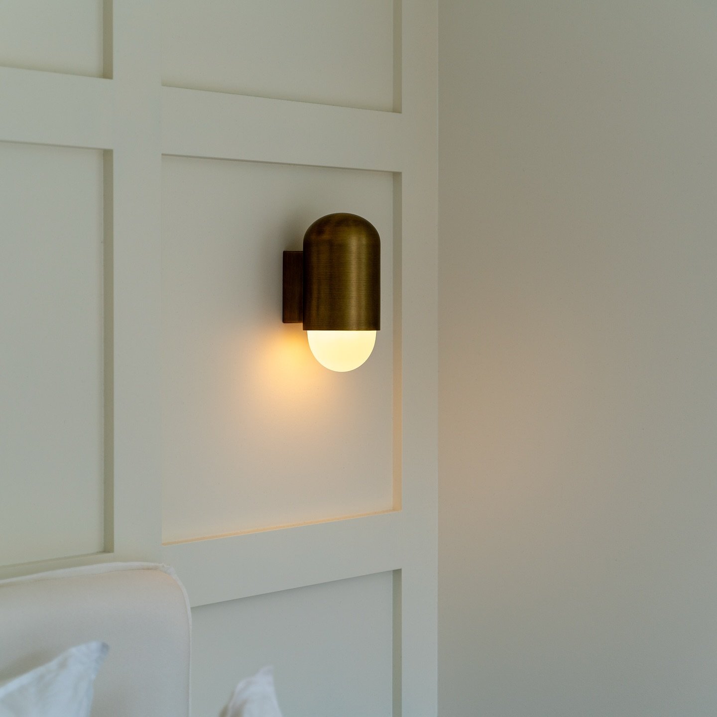 The magic is always in the details and these wall lights transformed the whole mood of the room 💡 ⚡️