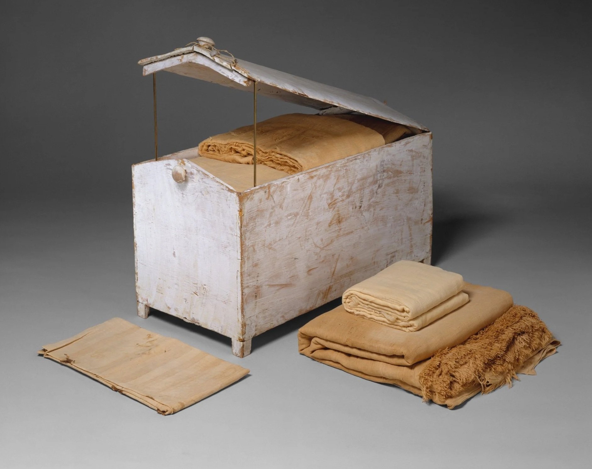 When linen remembers