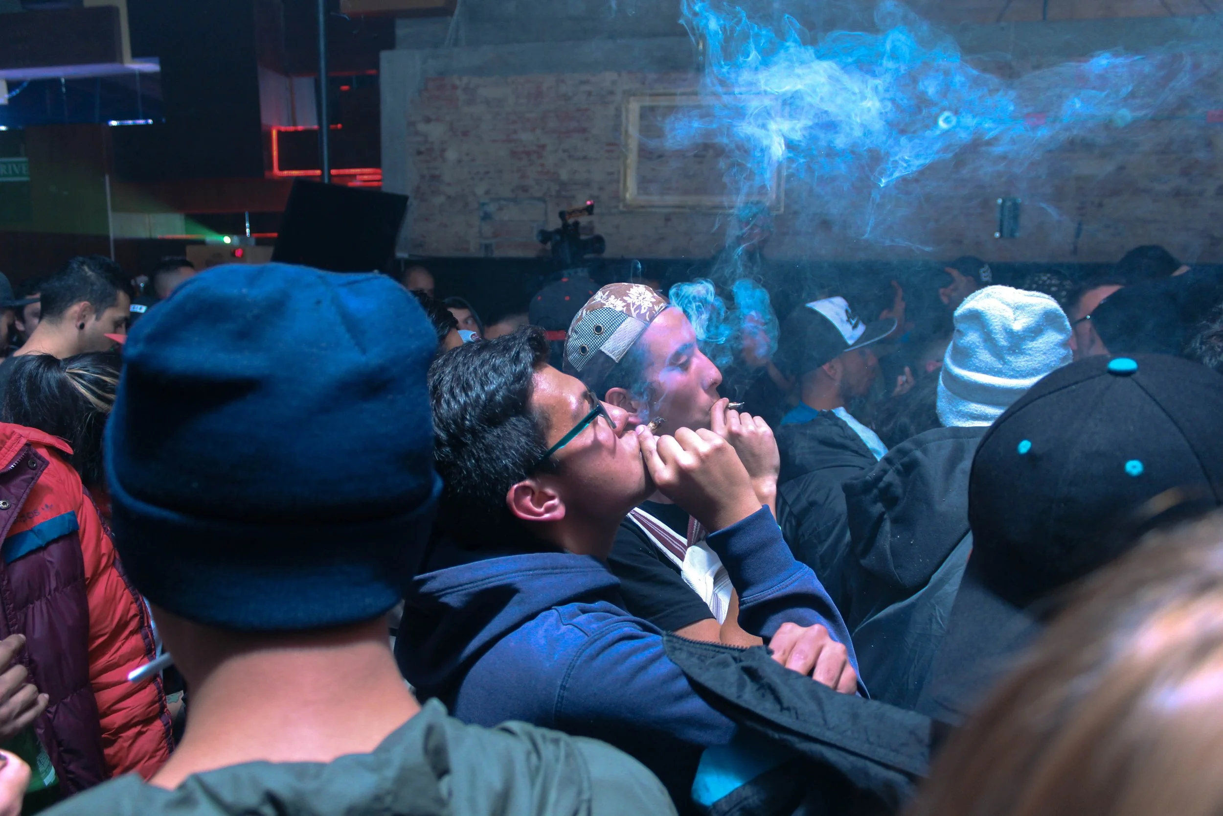 Photos for the article 'En el ambiente Rap y Hierbas: Así lo pegó Bogotá con Granuggio y compañía'