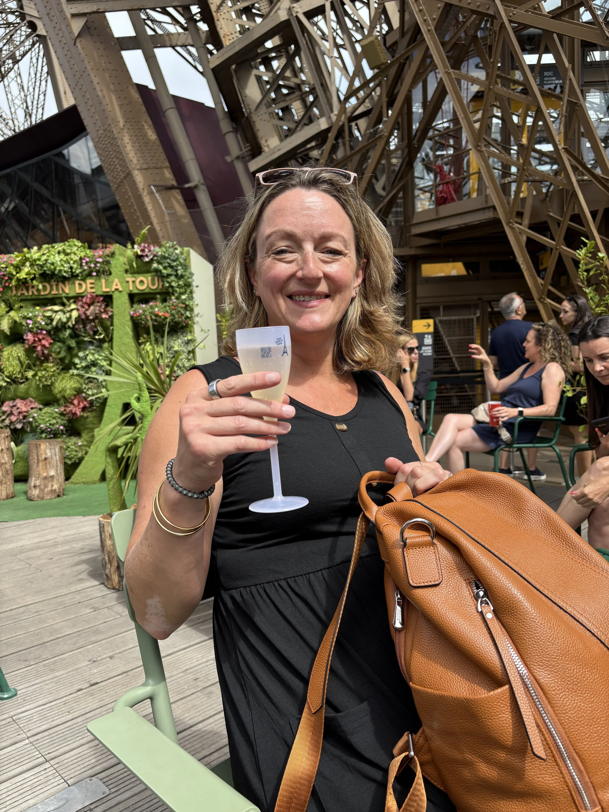 Guide to London and Paris, France with kids