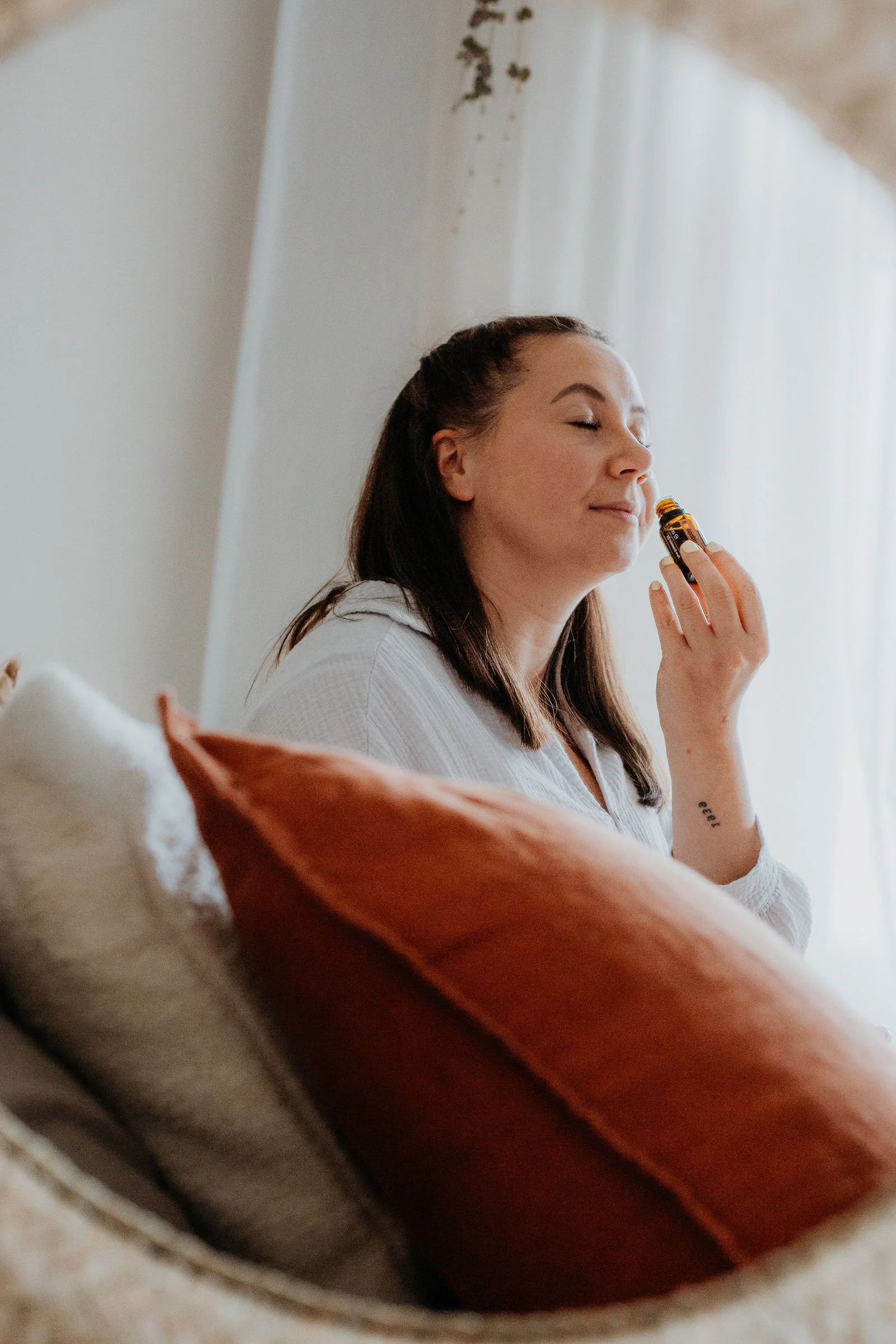 Merle, ganzheitliche Doula in Lüneburg, verbindet Geburtsbegleitung und Selbstfürsorge