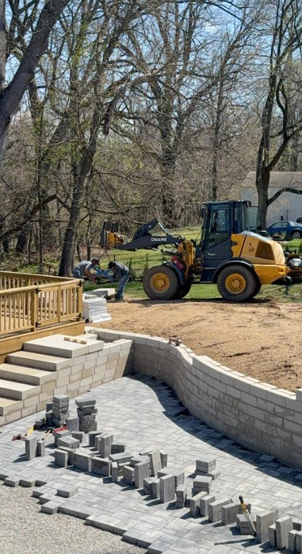 Hardscape - Patio/retaining wall/outdoor kitchen