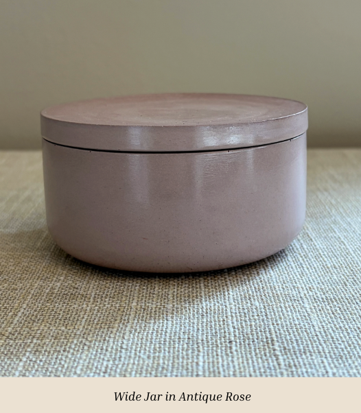 Wide Jar Antique Rose.png