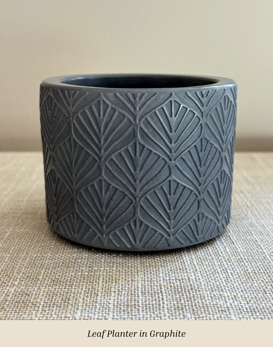 Leaf Planter in Graphite Text.png