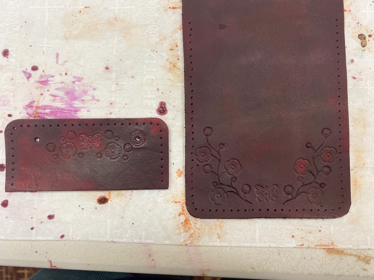 Staining leather wallet