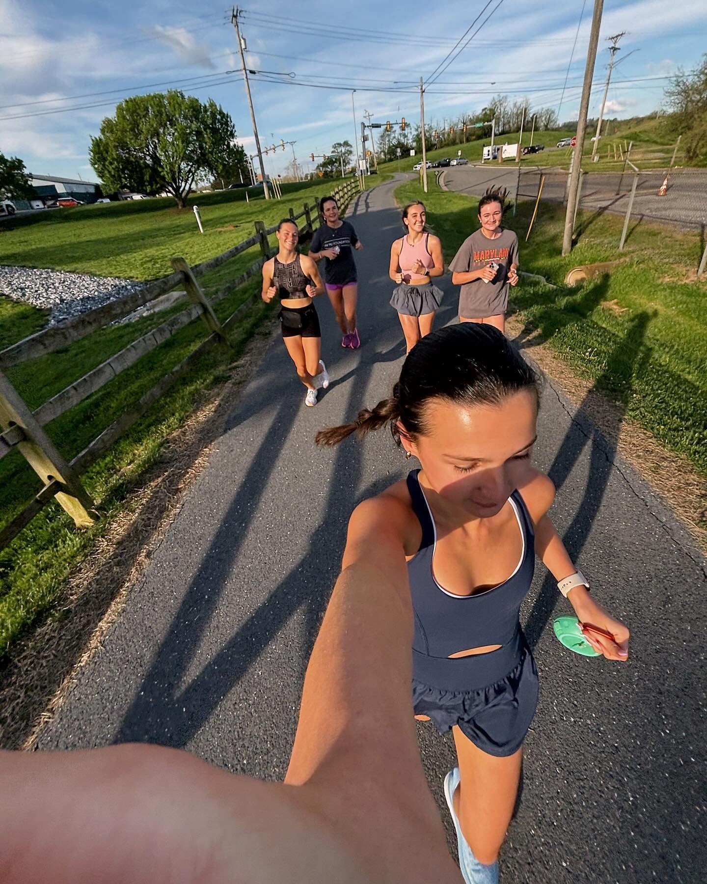 great start to an amazing thursday!!! go outside and enjoy the sun today!!! 😍☀️