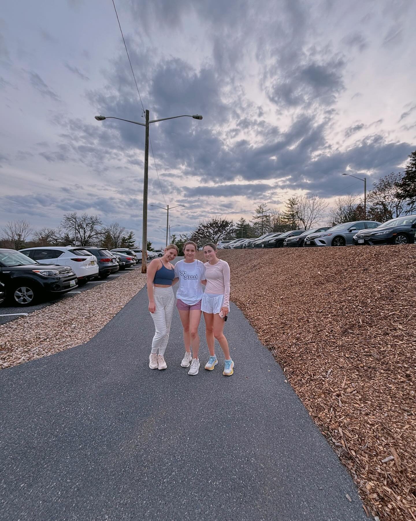 🏃&zwj;♀️🏃&zwj;♀️ from midterms&hellip; COME JOIN US after spring break for some 😍😍 spring runs!!☀️