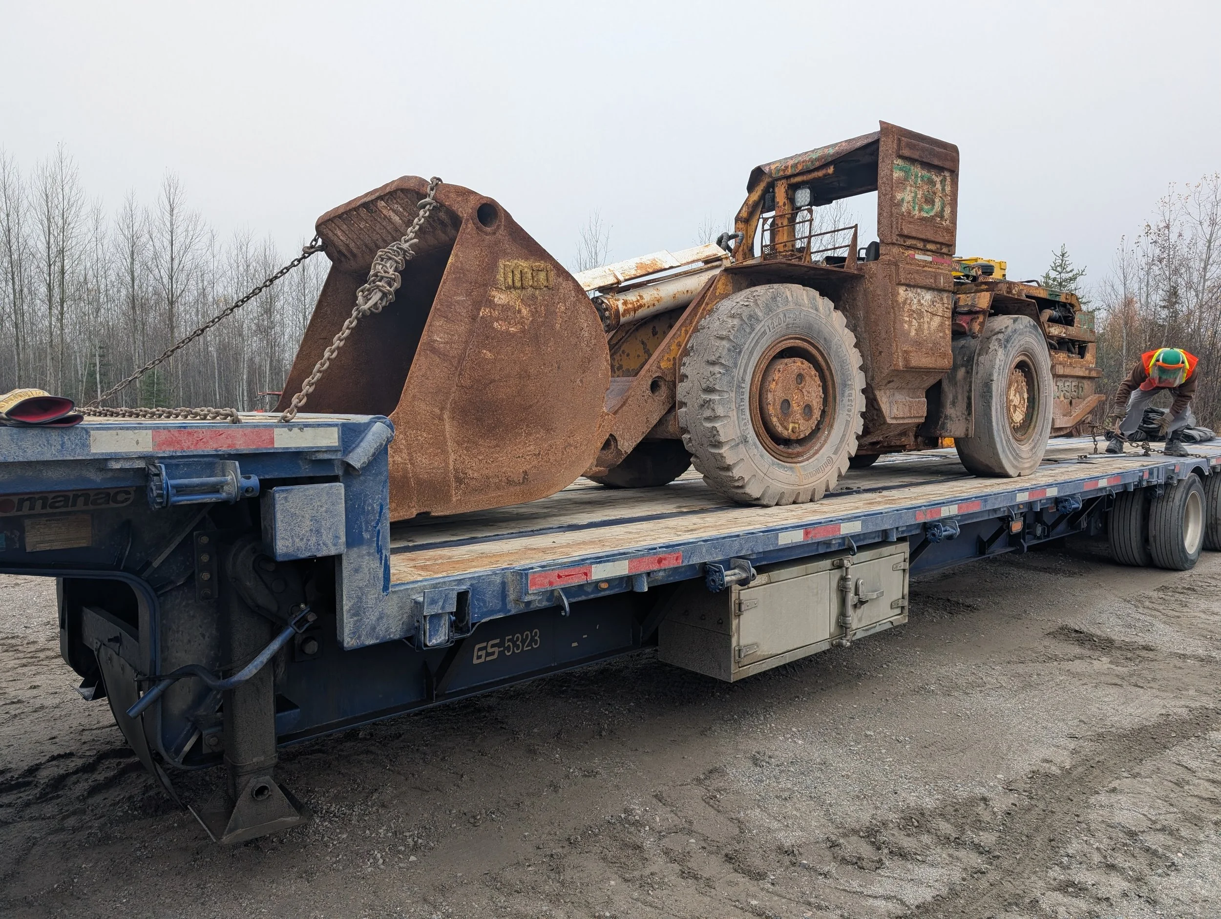 Achat, vente et livraison deux loader de mine MTI 350 livré au Colorado