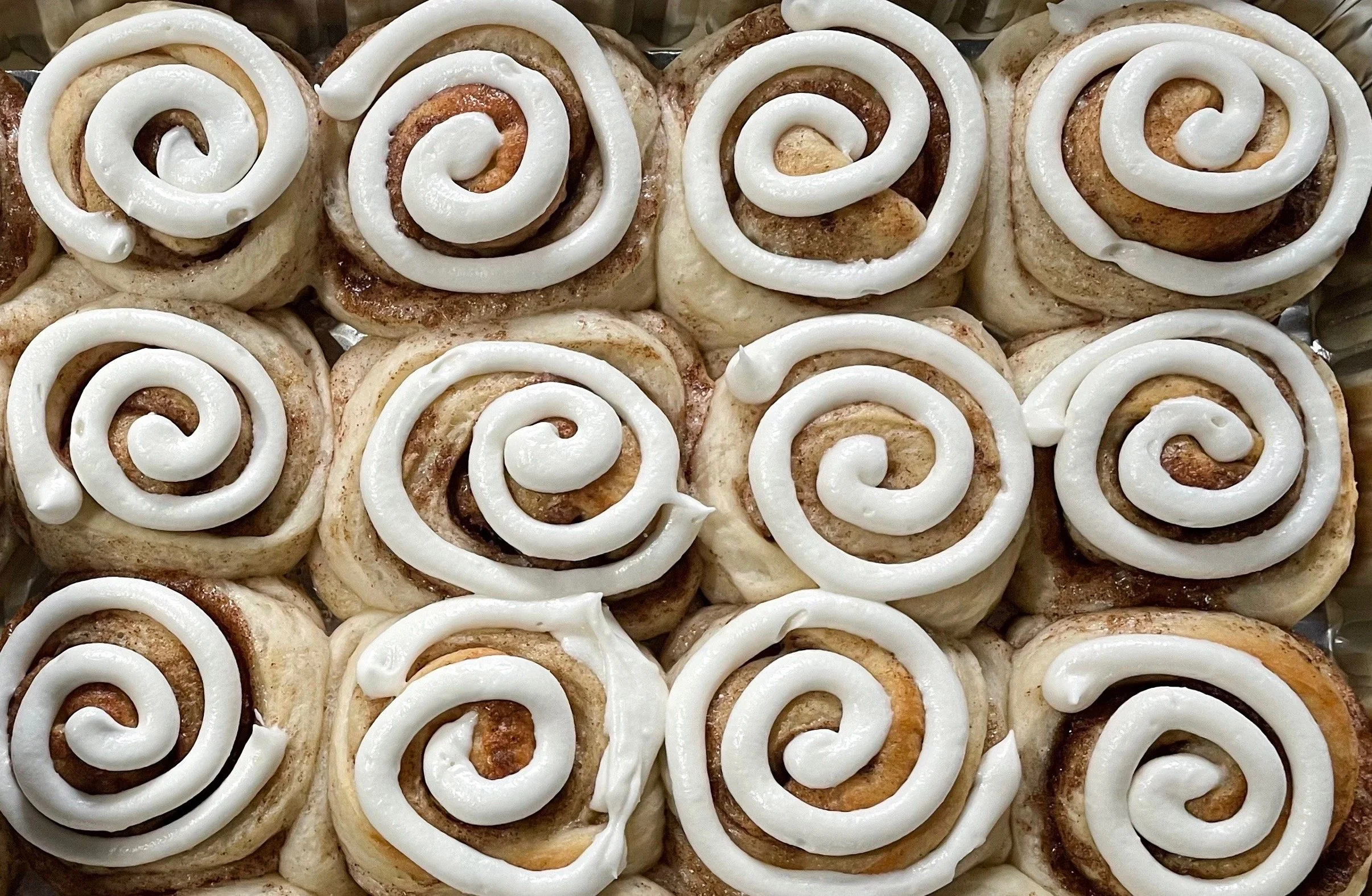 12 Mini Cozy Swirls (3 toppings available)