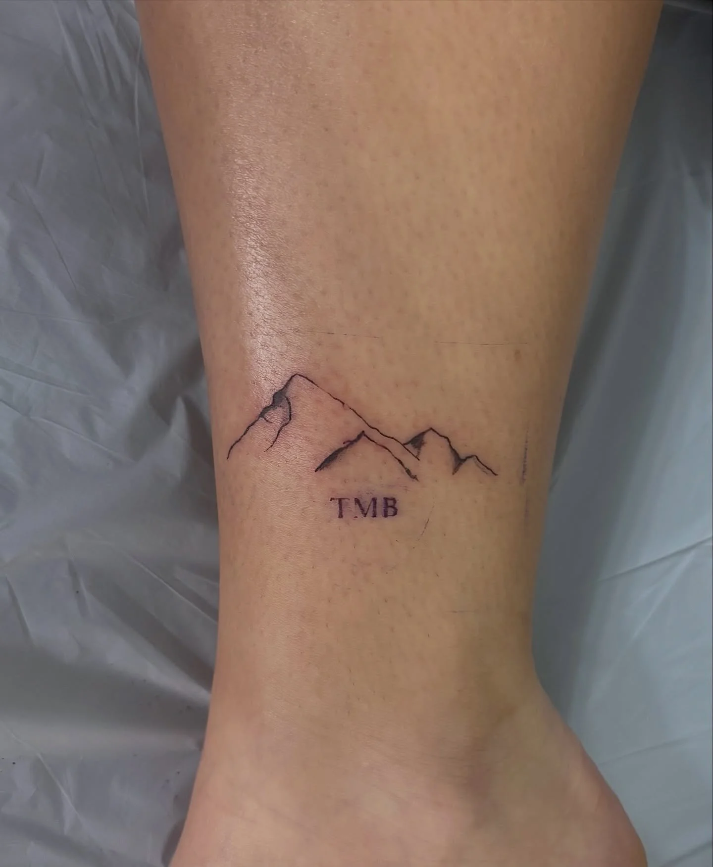 Premier tatouage de 2026 🥳 Mercii @marie_cath22 🫶🏻