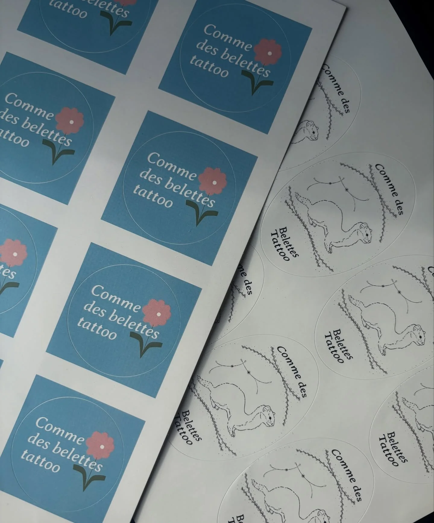 Parce que chaque d&eacute;tail compte 
Nouveaux stickers avec mon logo, pr&ecirc;ts &agrave; vous suivre partout 🩷