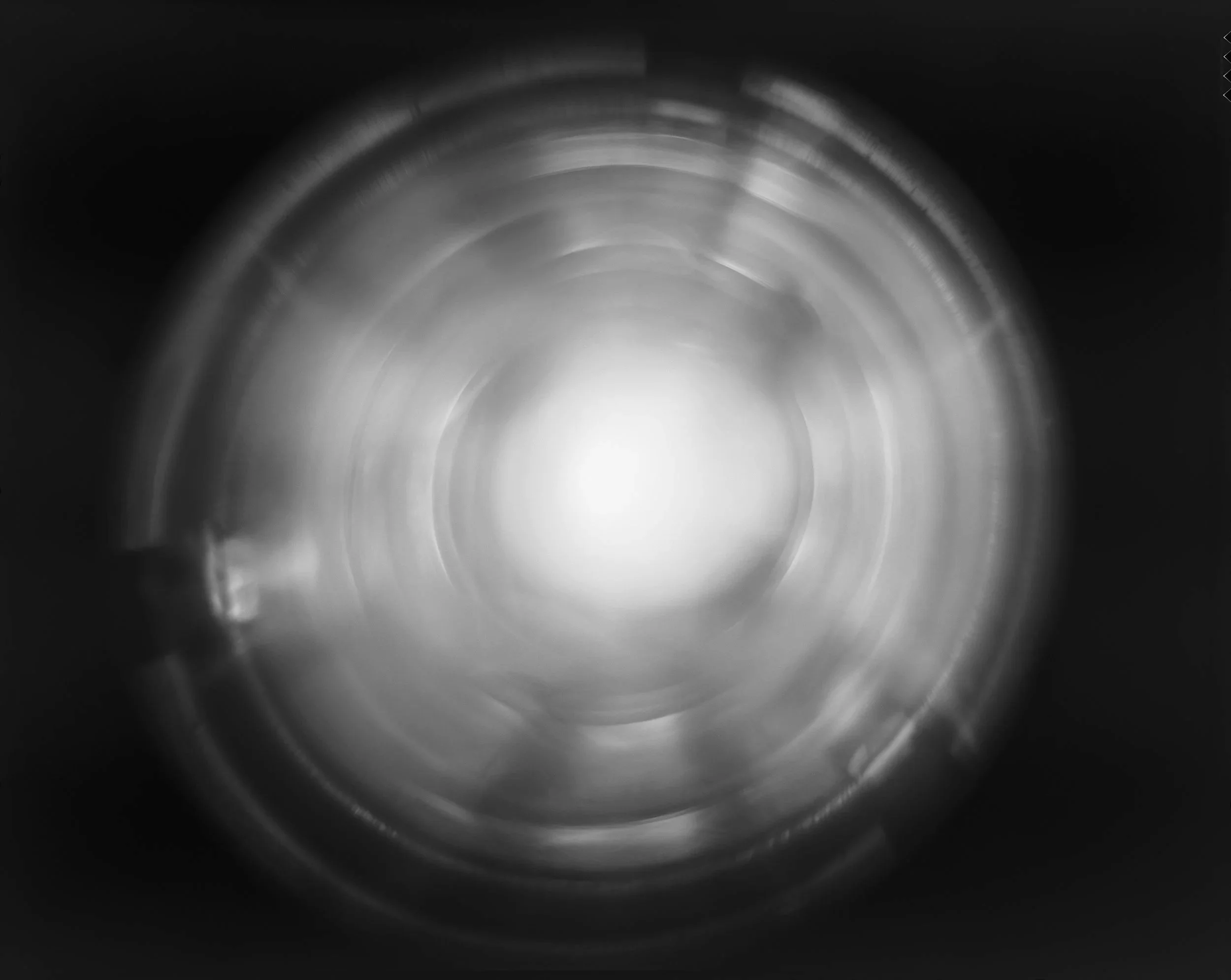'Elliptar 100_31'  2026   
from the series 'Scheinwerfer' 2024 - ongoing