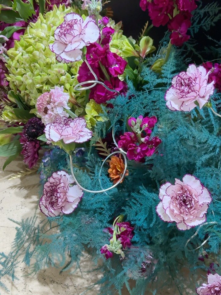 Some fun, funky, &amp; jewel-toned florals for @mitchellsjewelry &rsquo;s 45th anniversary party!! They are seriously the best!!