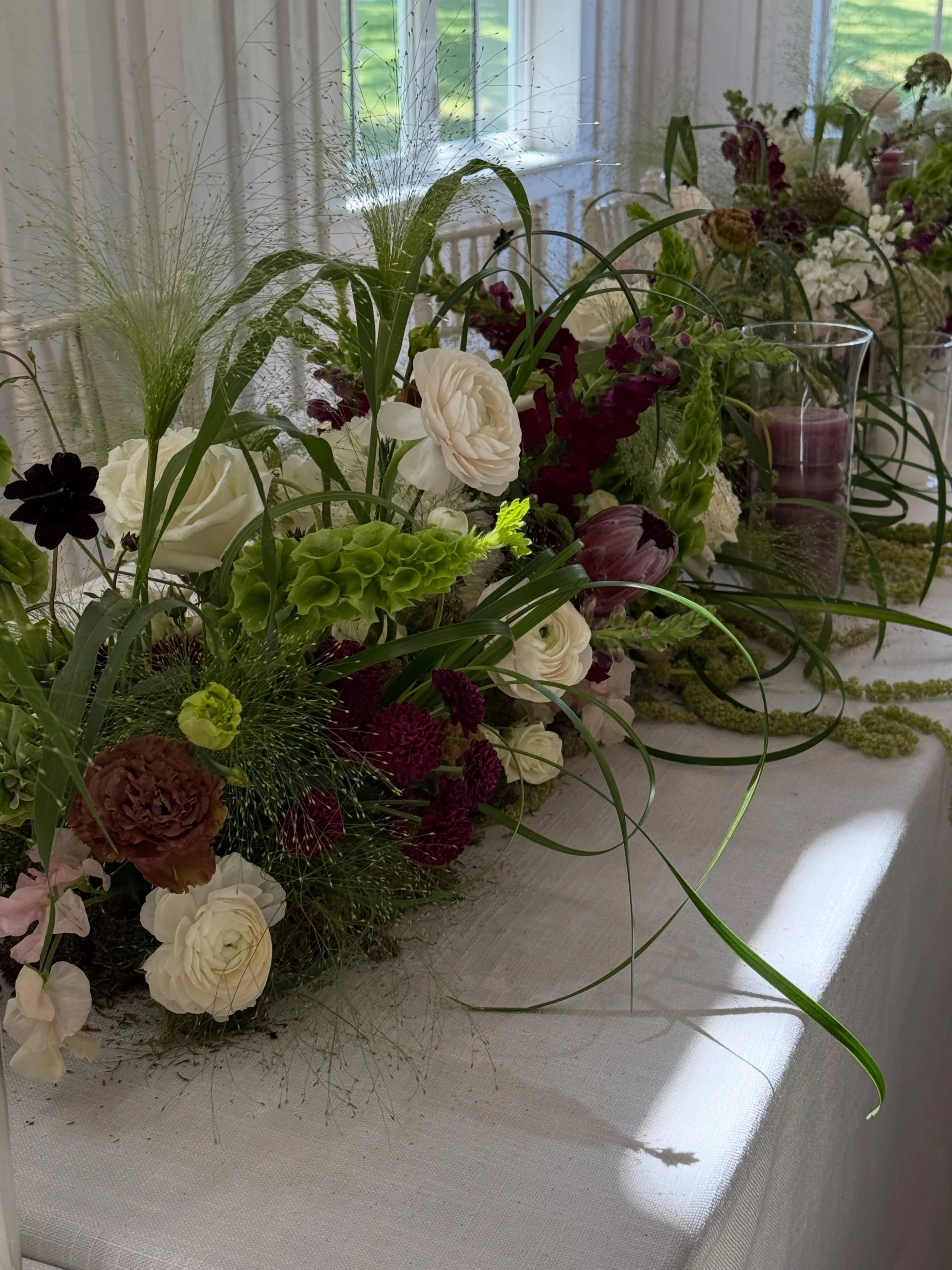 This head table needs a post of its own because wow. 🌾🧚&zwj;♀️🌿

Oklahoma florist | Wedding florist | wedding flowers | floral design | whimsical florals