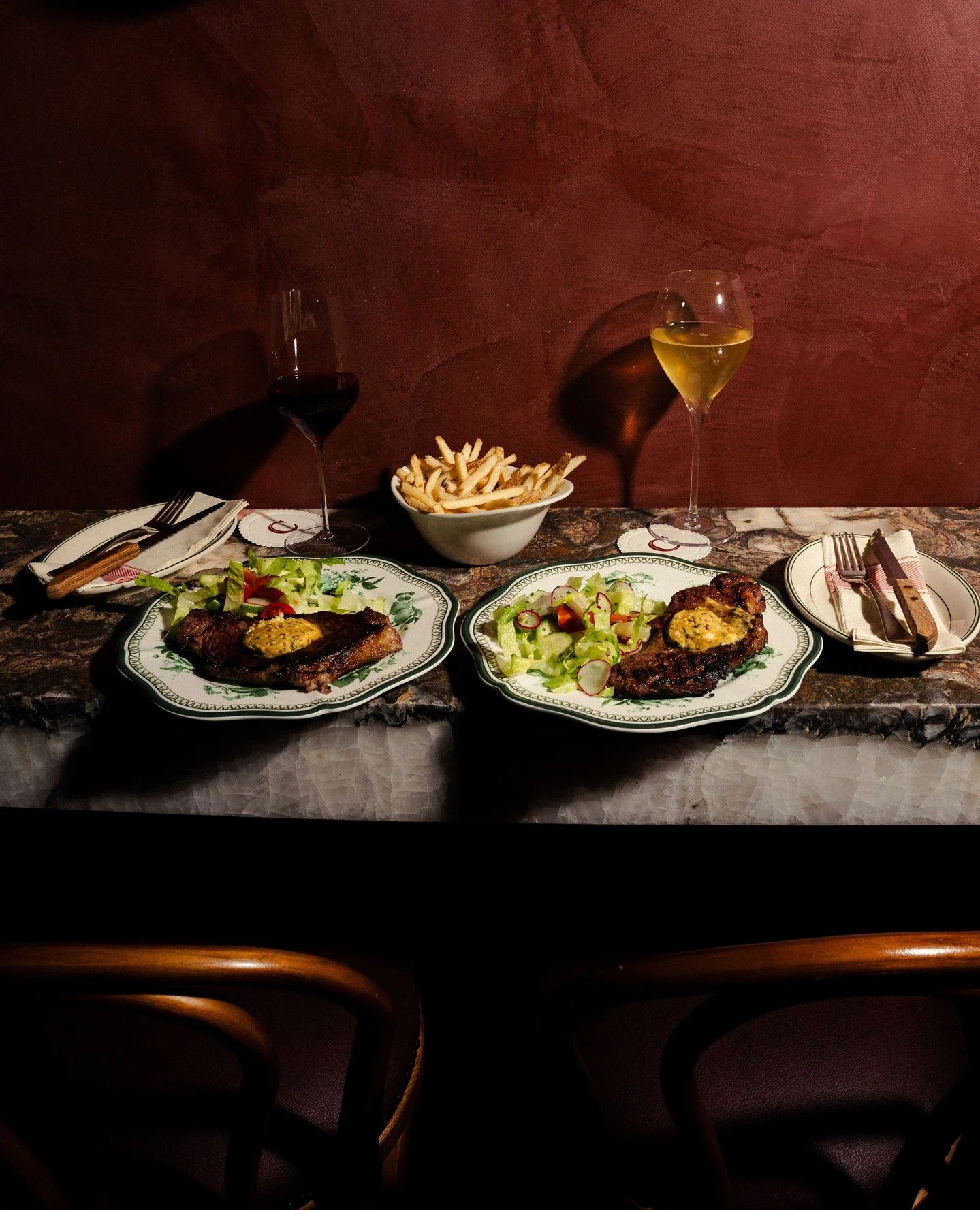 Here&rsquo;s a taste of what&rsquo;s happening on Wednesday night at Chaplin&rsquo;s.⁠
⁠
Steak Night kicks off at 5 pm with our smoky 21-day aged Victorian beef, melting Caf&eacute; de Paris butter, crispy fries and a seasonal salad. ⁠
⁠
Book your ta