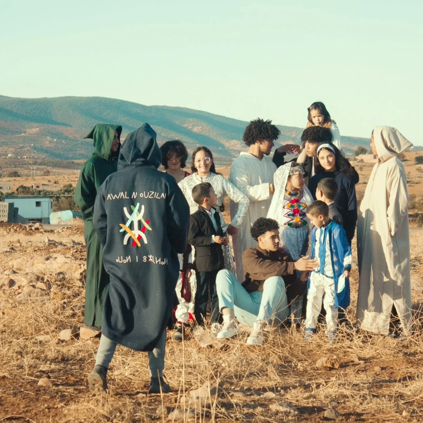 Awal Nouzilal is Community!
photoshoot with awal nouzilal's people 🫶
ⵜⵃⵍⴰ ⵜⴰⵎⴰⵣⵉⵔⵜ
in pictures:
@mohamed_ali_qahir 
@mehdyart_ 
@hicham__benha__ 
@w4il_10 
@bader__bln 
@y.a.s______s.in.e