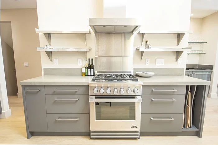 Amelia and Eric_2.jpg