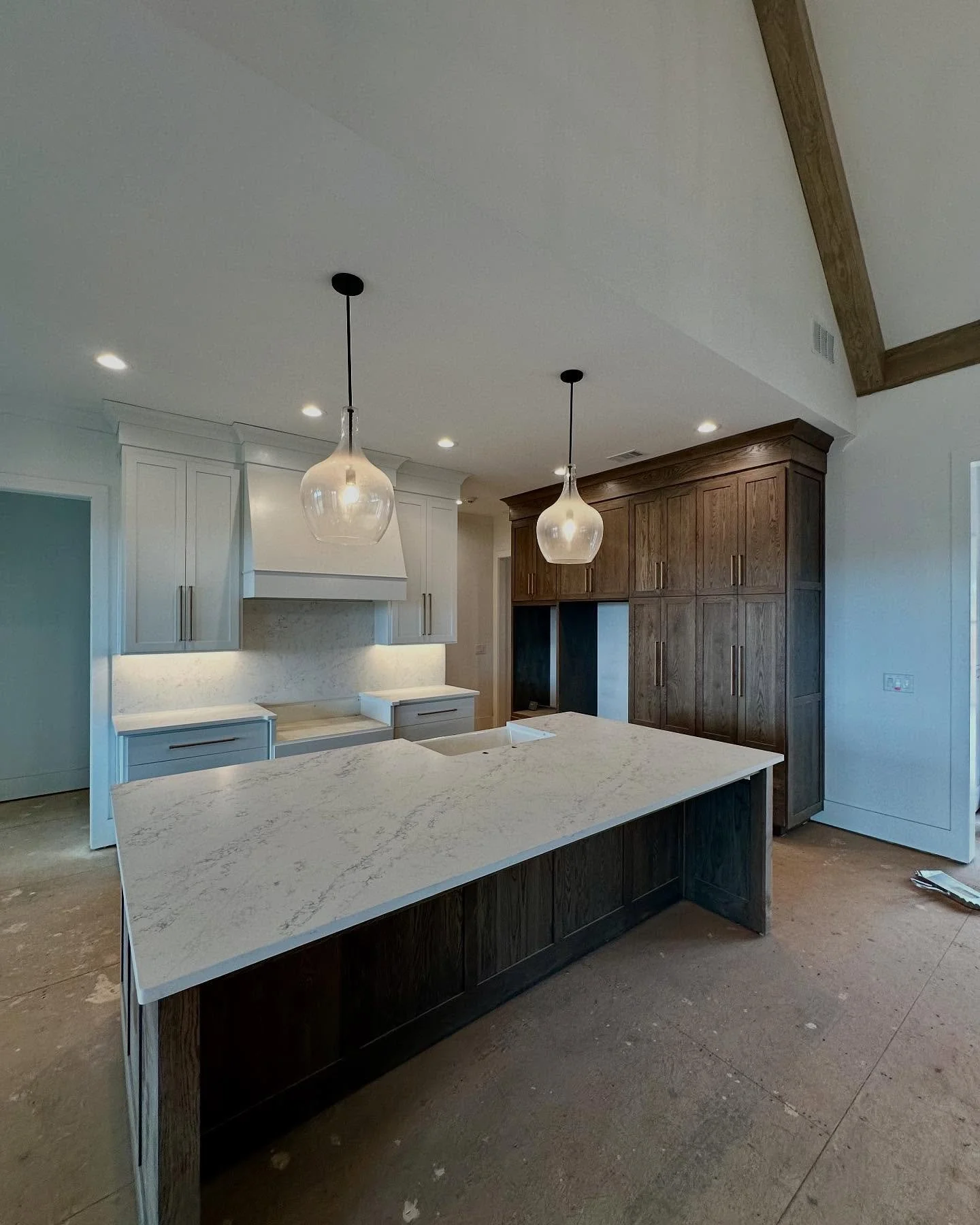 Countertop installation day has become one of our favorites as builders. Countertops add the perfect finishing touch to custom cabinets bringing our customers&rsquo; visions to life.