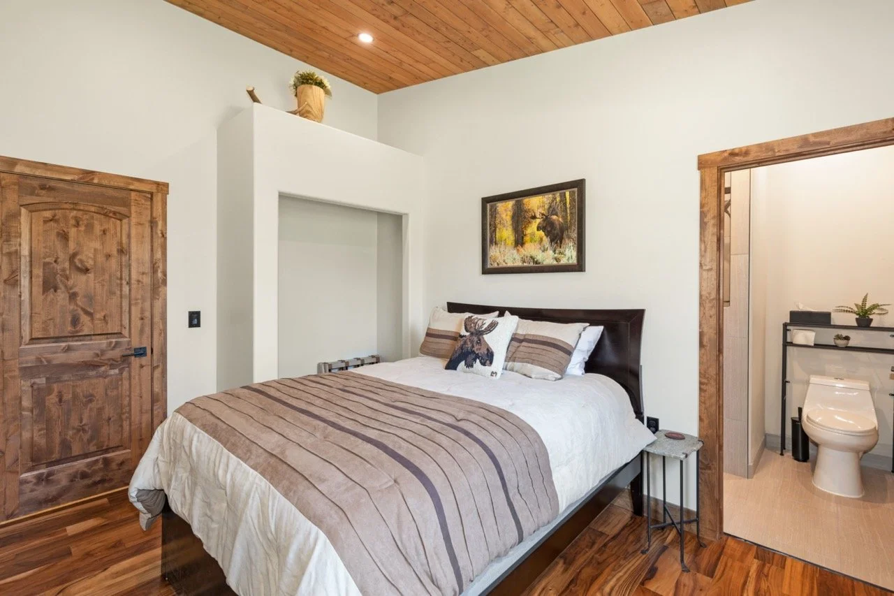 Alpine Retreat IMG_1391 copy Large.jpeg