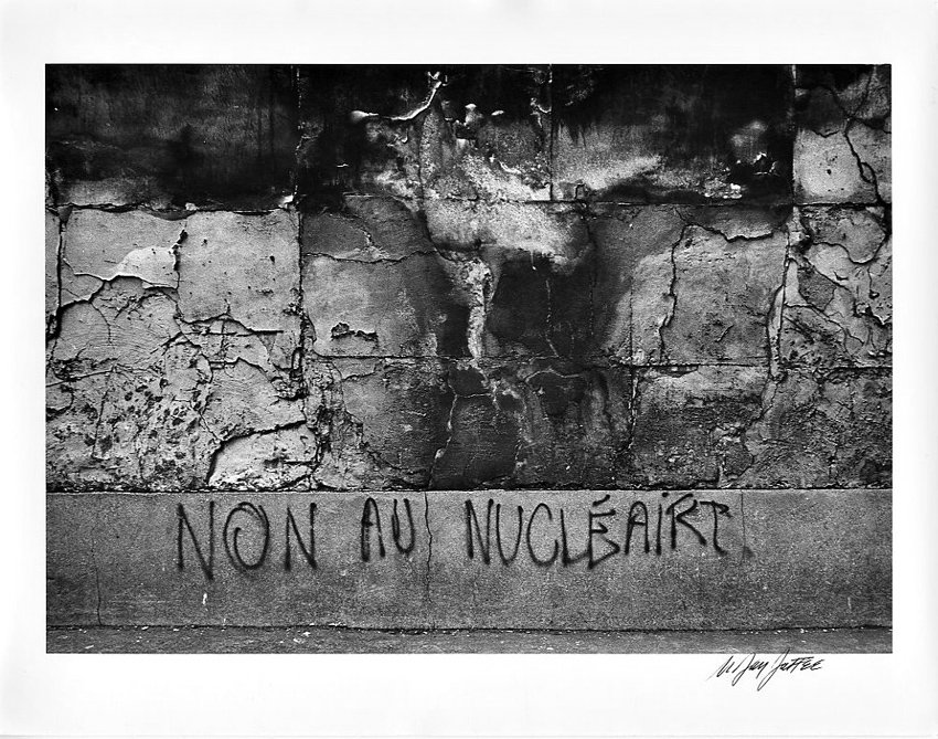 _Non Au Nucleaire_Wall Grafitti-Paris-France 1981.jpg