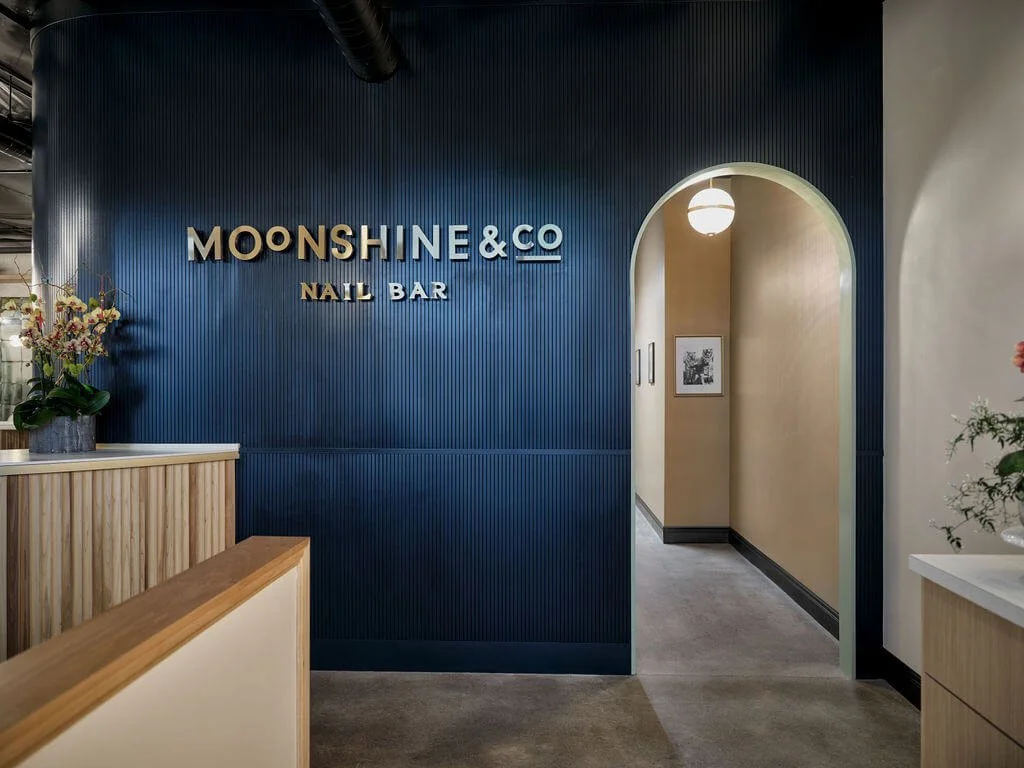 Moonshine & Co. (CaseStudies)(Commercial)