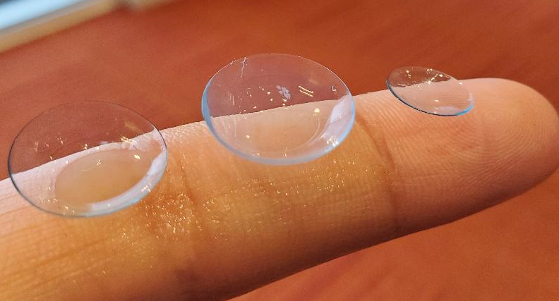 Custom contact lenses