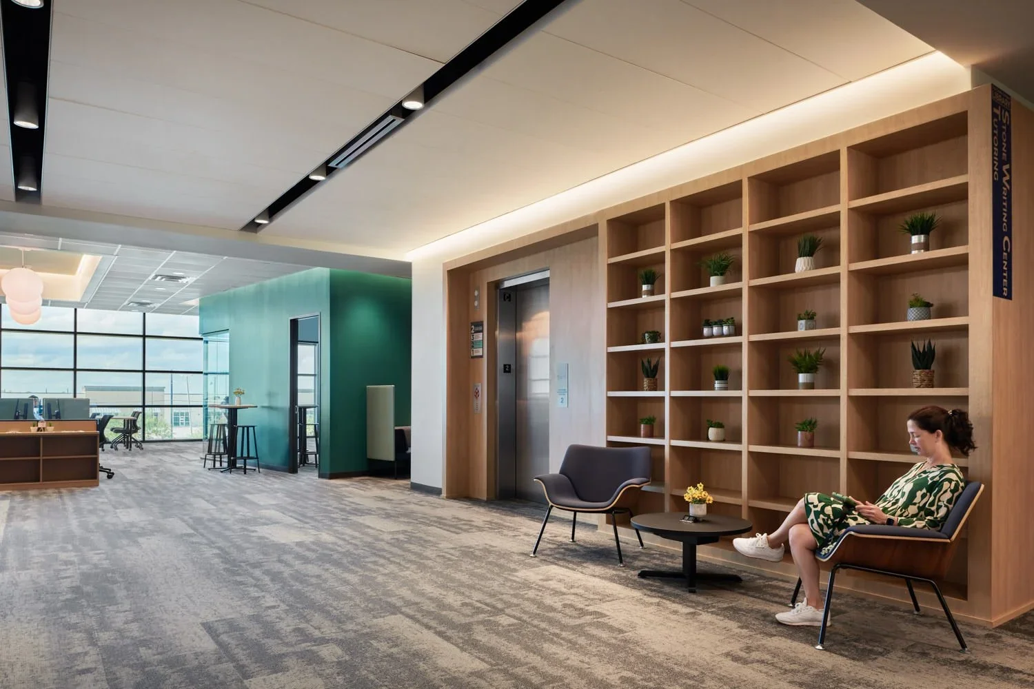 del+mar+college+library+Luis+Ayala+.webp