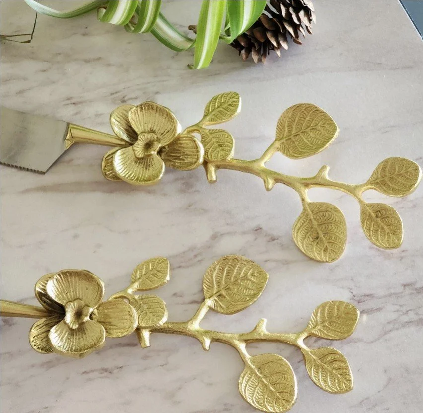 FAIRE luxurious gold cake knife and server set 2.jpg