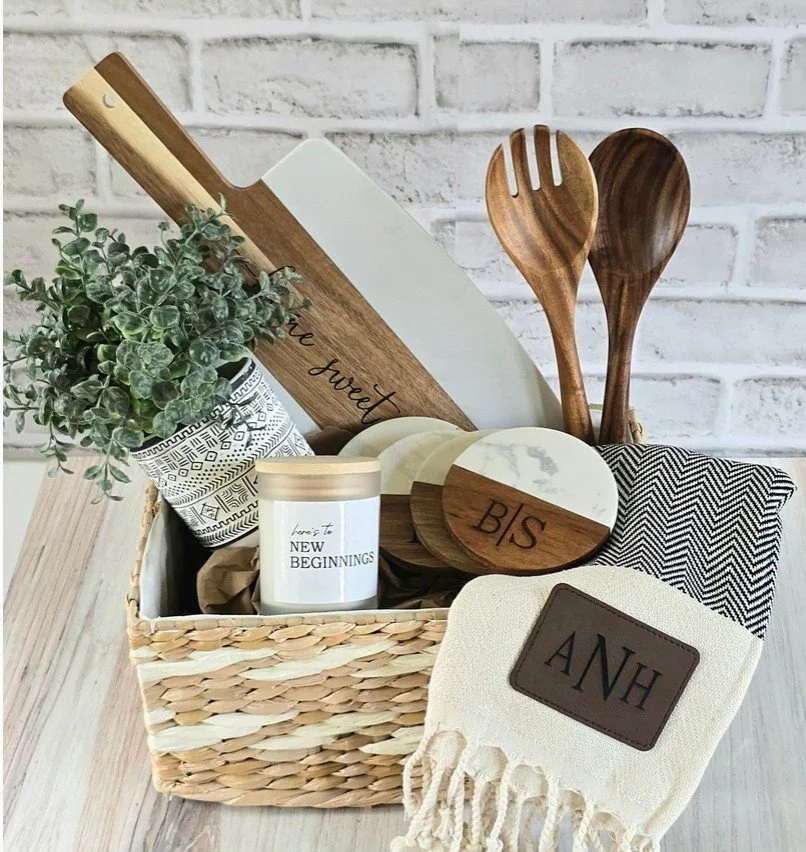 FAIRE custom housewarming basket 1.jpg