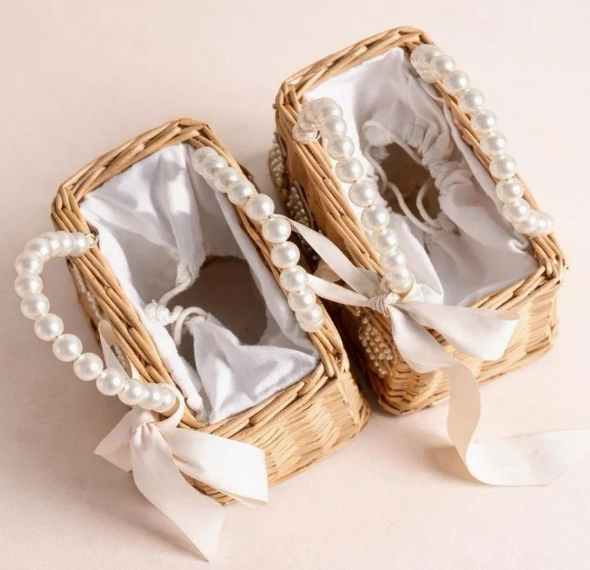 FAIRE bride pearl hand bag 4.jpg