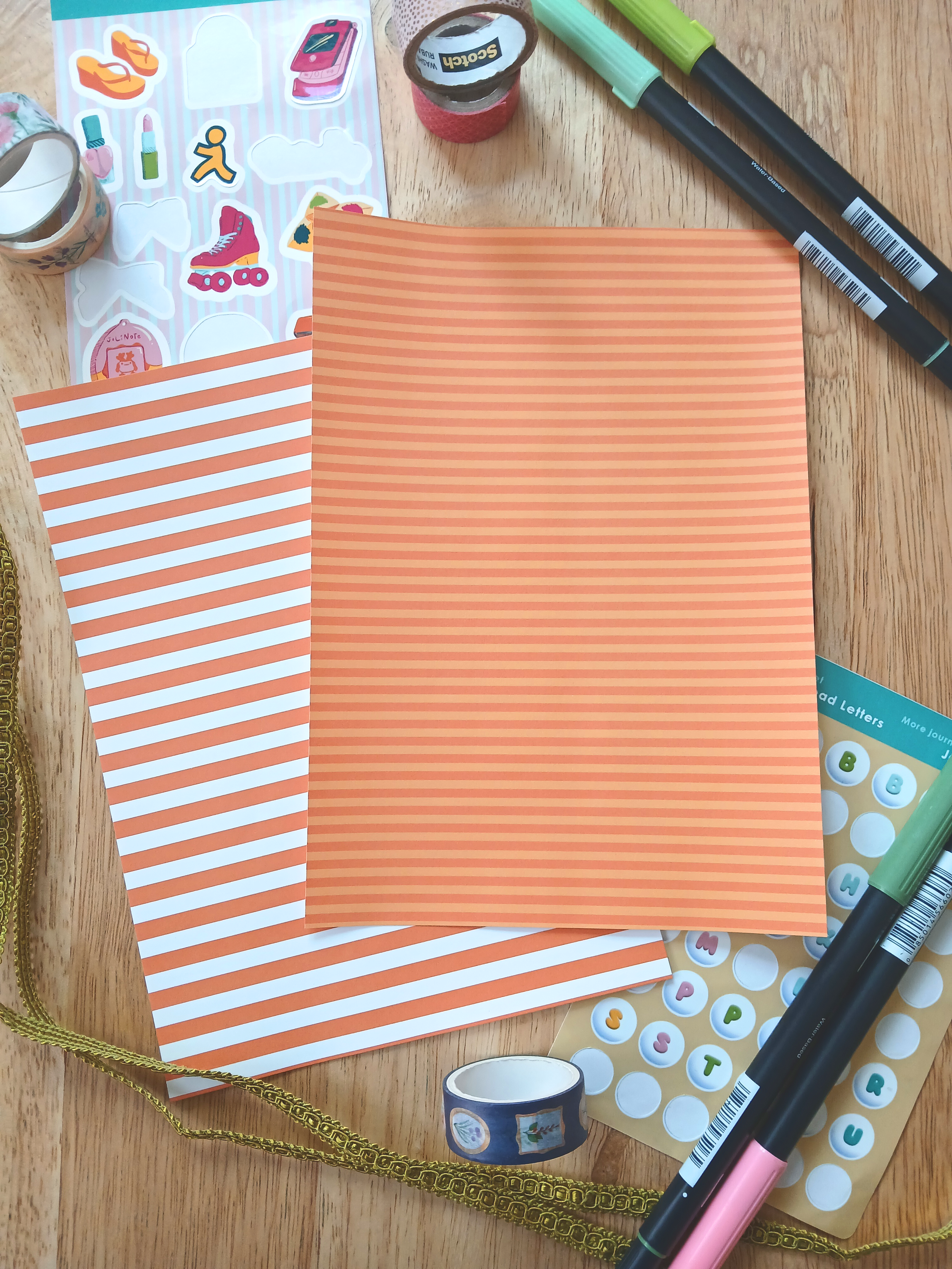 stripe paper pack orange.png