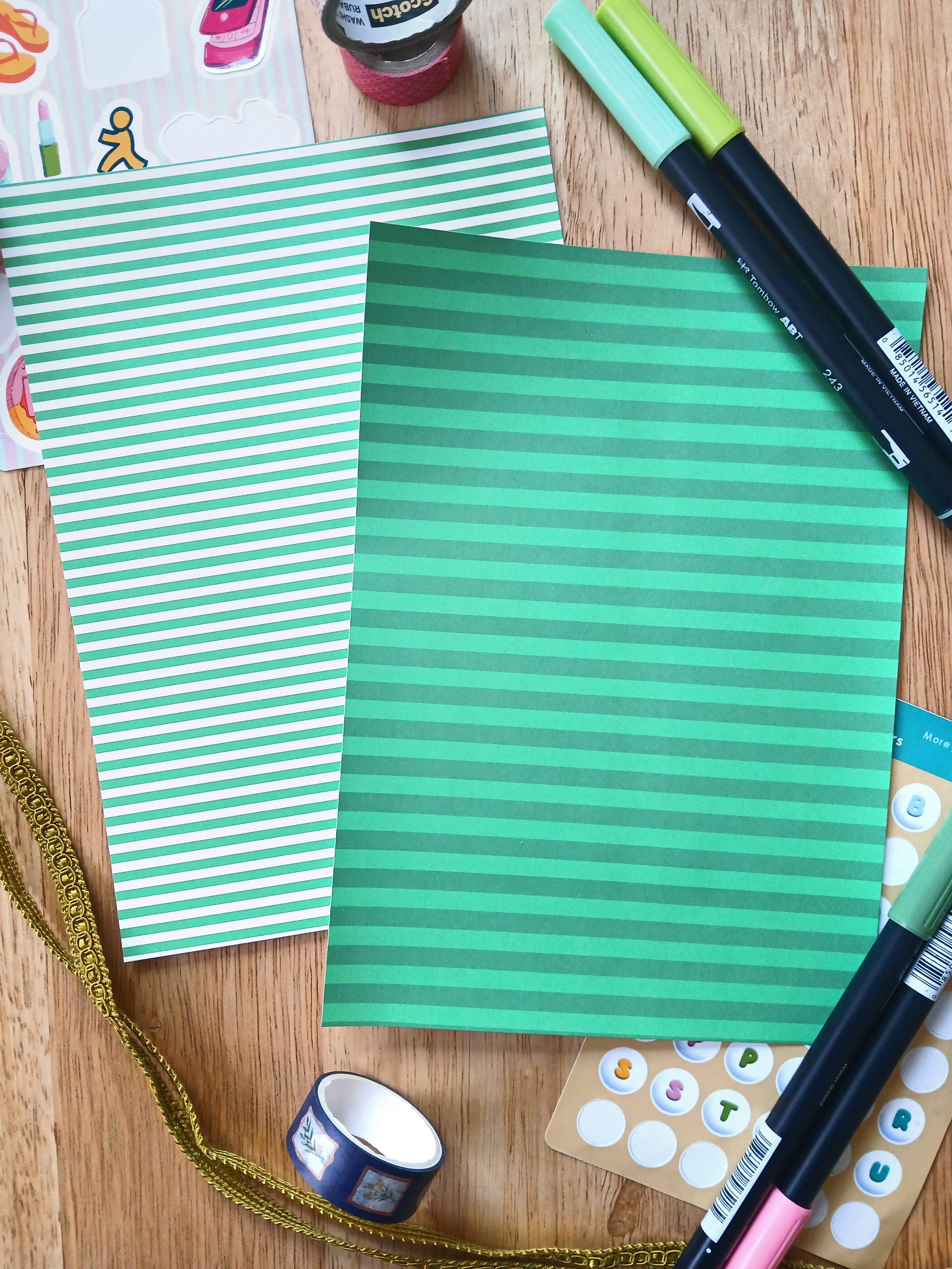 stripe paper pack green.png