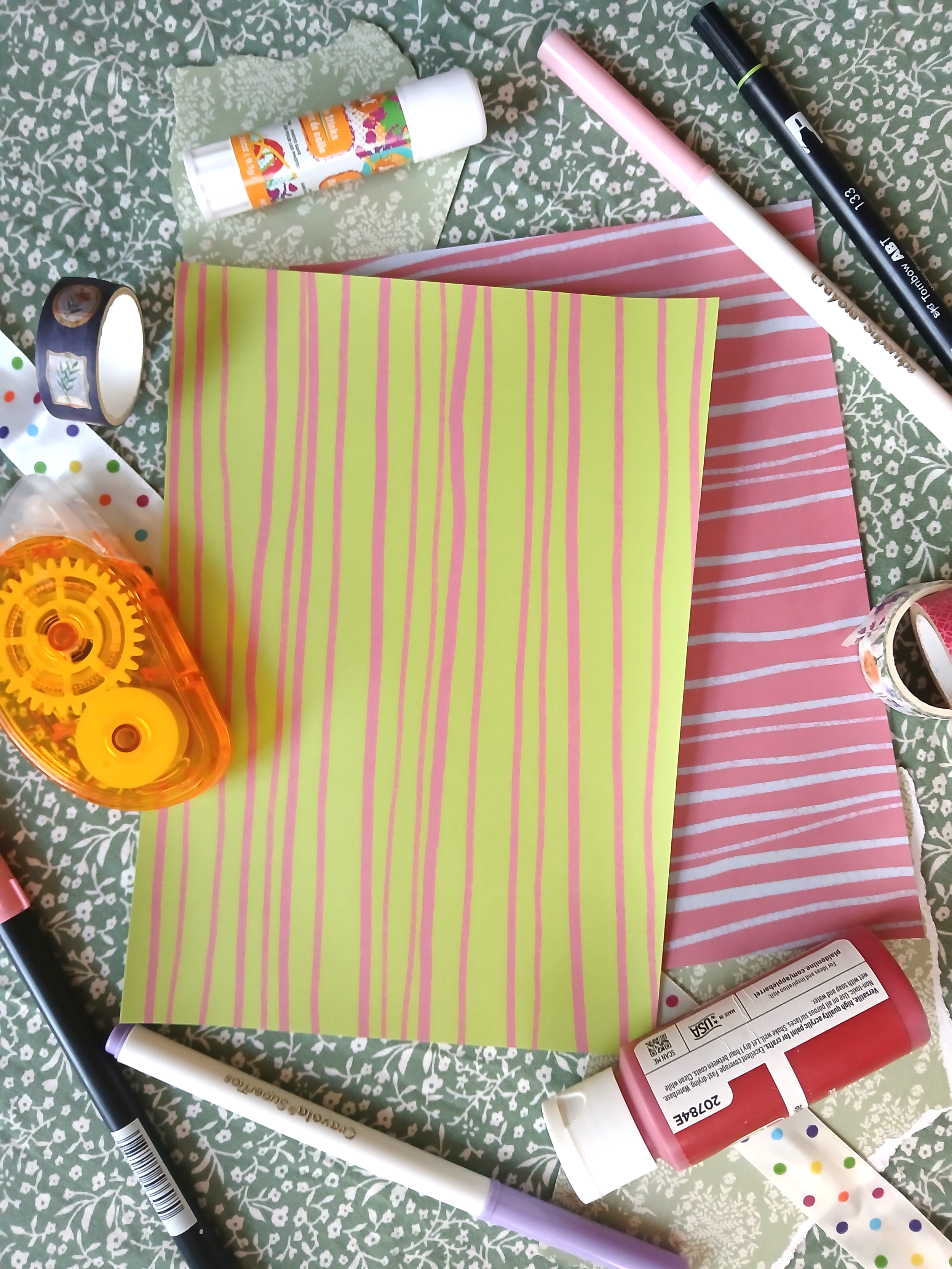 papers_2 sheets_stripes.png