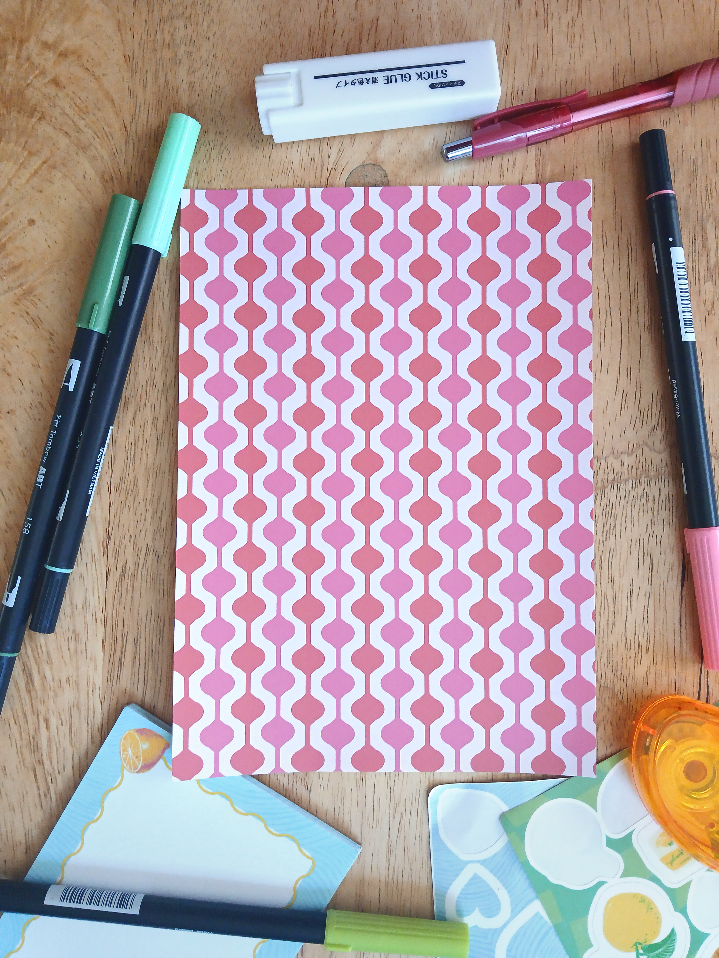 Groovy Girl Paper Pack Page Bulbs.png