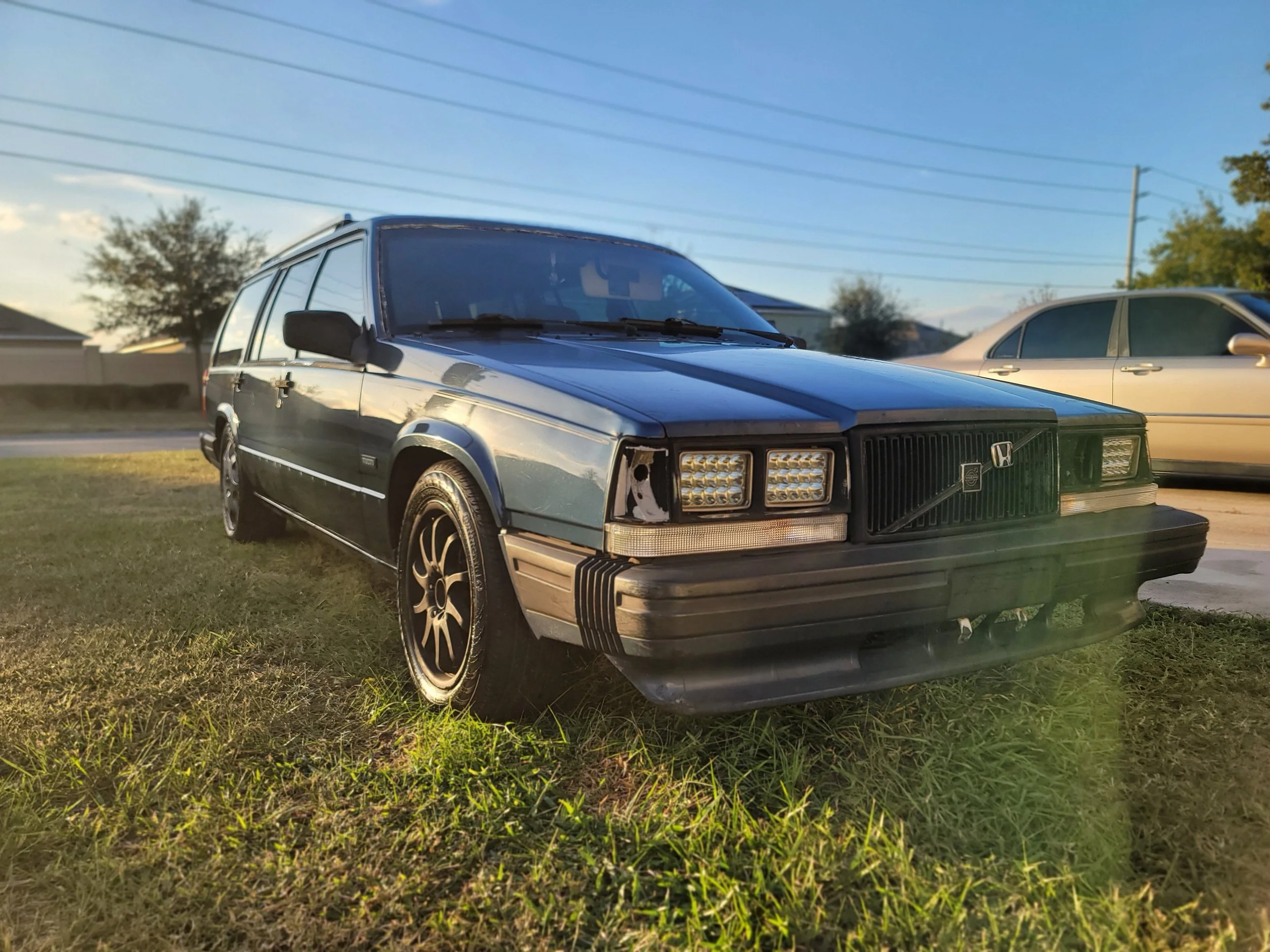 Our Mobile Service Volvo 740 GLE is running a K24 TSX block with K20 Type S VTEC Head, S2000 intake and fuel rail parts, 70mm Throttle Body, 3inch exhaust, Saturn VUE on column Electric Power Steering, and a manual convertedChevy Camaro Steering Rack