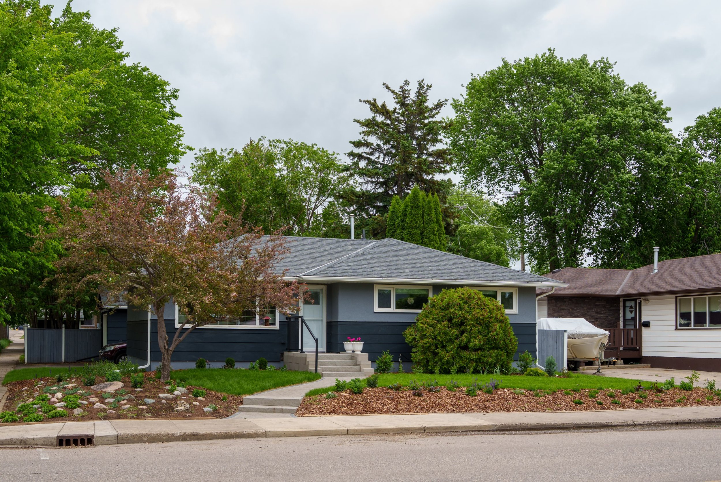 A 2024 design, brought to life during 2025 and 2026.

What began as a lovely first meeting, turned into the warm space that now exists! This couple had a wish for a piece of peace after their move to Saskatoon. Together, we shaped a vision rooted in 